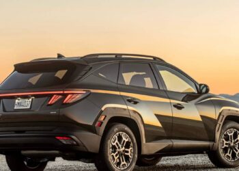 420,000 Hyundai Tucson and Santa Cruz Models Recalled for Braking Without Warning