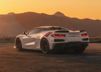 2027 Chevrolet Corvette Gets New Engine And Pricier Carbon Fiber Options