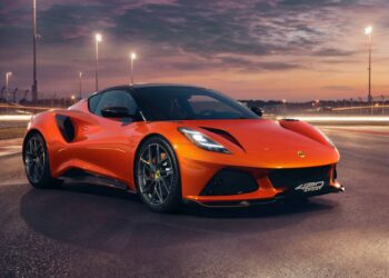 Lotus Emira 420 Sport Is The Lightest, Fastest Four-Cylinder Emira Yet