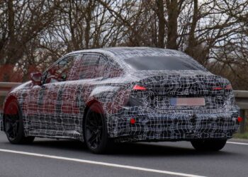 The BMW M3 EV Looks Blisteringly Quick Around the Nürburgring