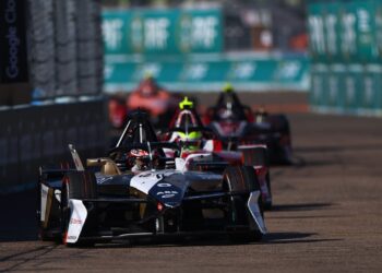 Controversial finish to Berlin E-Prix after extreme energy-saving