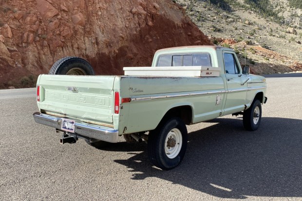 Single-Family-Owned 1971 Ford F-250 Custom Highboy 4×4 4-Speed