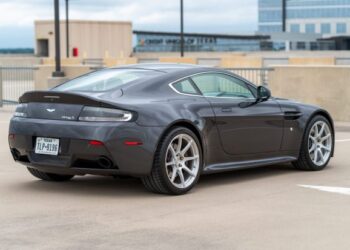 19k-Mile 2013 Aston Martin V8 Vantage S Coupe