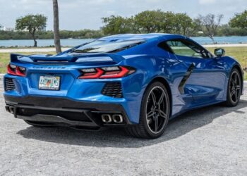 3,900-Mile 2023 Chevrolet Corvette Stingray Coupe 2LT Z51