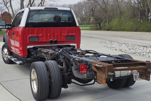 2017 Ford F-550 Super Duty XLT SuperCab Chassis Cab Power Stroke 4×4 Dually at No Reserve