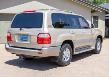 2001 Lexus LX470