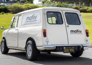 1,380cc-Powered Mini Van 5-Speed