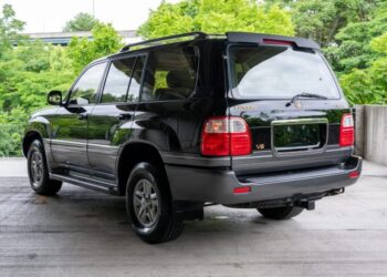 2001 Lexus LX470