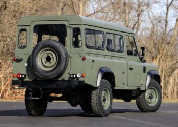 1996 Land Rover Defender 110 300Tdi 5-Speed
