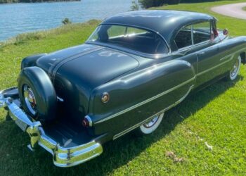 1953 Pontiac Chieftain Custom Catalina Hardtop