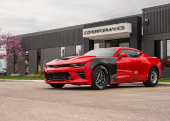 This Four-Cylinder Chevy Camaro’s 9.768-Second Quarter-Mile Is a New Record