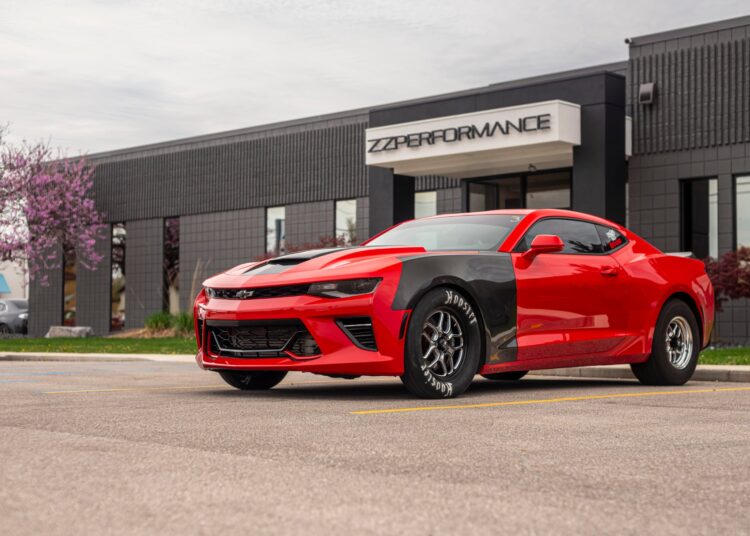 This Four-Cylinder Chevy Camaro’s 9.768-Second Quarter-Mile Is a New Record
