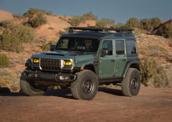 Jeep Is Building a Wrangler Scrambler SRT With Removable Roof, Backward-Facing Rear Seats and Probably a V8