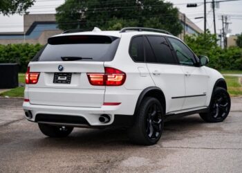 2011 BMW X5 xDrive35i at No Reserve