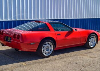 25k-Mile 1991 Chevrolet Corvette ZR-1