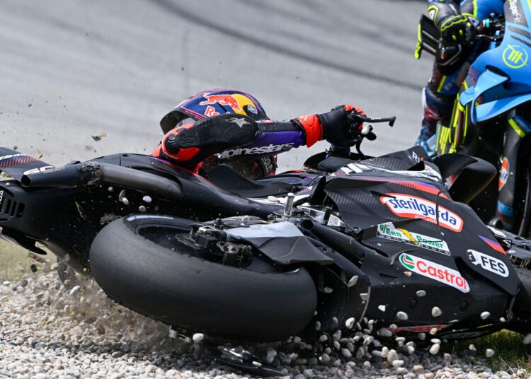 Martin apologises for shoving Aprilia MotoGP team manager