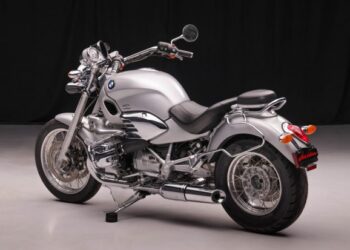 2004 BMW R1200C at No Reserve
