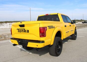 11k-Mile Supercharged 2016 Ford F-150 Lariat SuperCrew Tonka Edition 4×4
