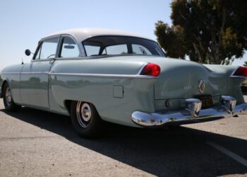 1954 Packard Clipper Super 2-Door Club Sedan