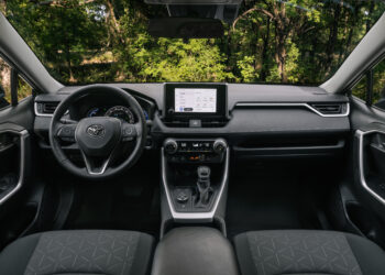 This Security Pro’s Toyota RAV4 Can’t Spy on Him Anymore. Here’s How He Did It