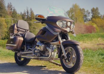 FortNine Examines the BMW Motorcycle That Tried To Take the Touring Bike Fight to Harley-Davidson