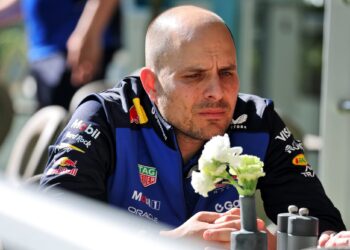 McLaren, Red Bull bosses meet over Lambiase team boss claims