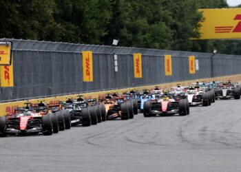 F1 agrees to ditch ’50/50′ engine power split for 2027