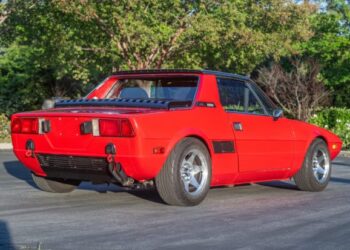 K20-Powered 1985 Fiat Bertone X1/9 6-Speed