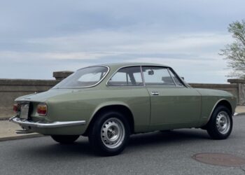 1974 Alfa Romeo GT 1600 Junior