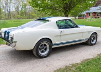 R-Style 1965 Ford Mustang Fastback 5-Speed