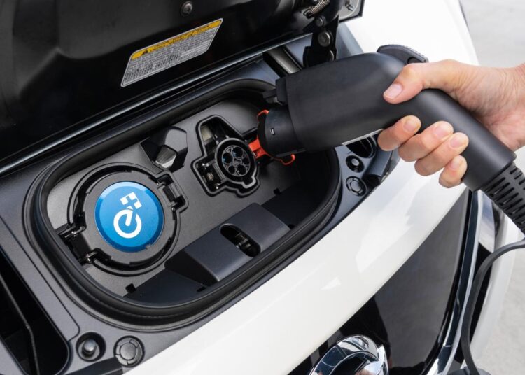 Nissan LEAF Class Action Lawsuit Filed in Quebec Canada
