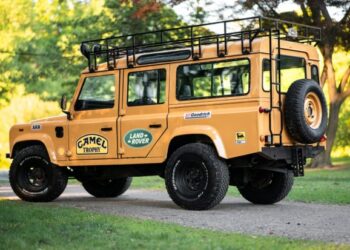 1991 Land Rover Defender 110 200Tdi 5-Speed at No Reserve