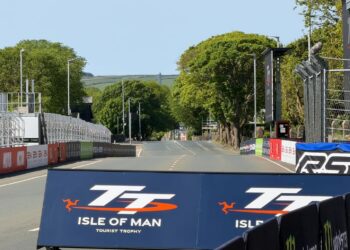 First day of Isle of Man TT 2026 cut short by red flag