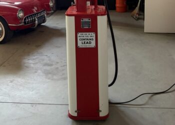 Mobilgas-Branded Tokheim Clock-Face Gas Pump at No Reserve