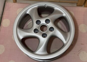 18×7.5″ and 18×10″ Porsche Hollow Spoke Technology Wheels at No Reserve