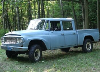 The First-Ever Crew Cab Truck Wasn’t Made By Ford Or Chevy