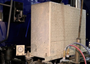 Here’s What A Wet Kit On A Semi Truck Does
