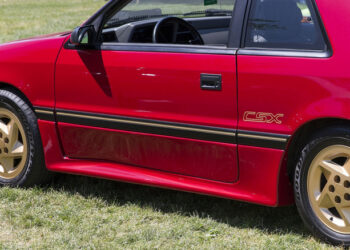 They Look Like Normal Wheels And Tires, But Those Rims Are Actually Fiberglass