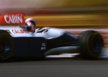 This Ukyo Katayama Foot Cam Shows How F1 Drivers Wrangled Transmissions Before Paddles