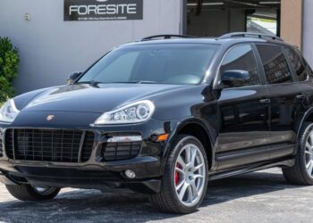A Six-Speed Manual Porsche Cayenne GTS Is For Sale, And I’m Sure This One Definitely Won’t Go For A Truly Absurd Amount Of Money