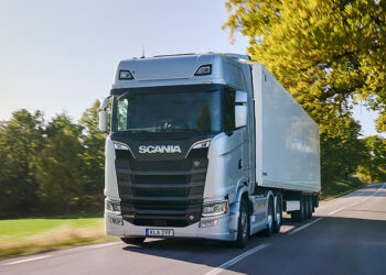 These Are 11 Of The Most Powerful Semi-Truck Engines Ever Built