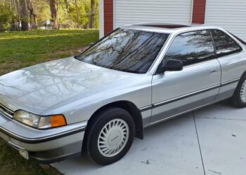 At $12,000, Is This 1987 Acura Coupe An Absolute Legend?