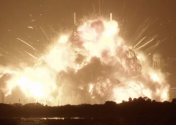 Blue Origin’s New Glenn Rocket Dramatically Explodes During Engine Test Firing