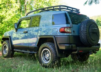 2014 Toyota FJ Cruiser Trail Teams Ultimate Edition 6-Speed