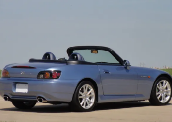 Someone Get This 835-Mile Honda S2000 Before It’s Gone