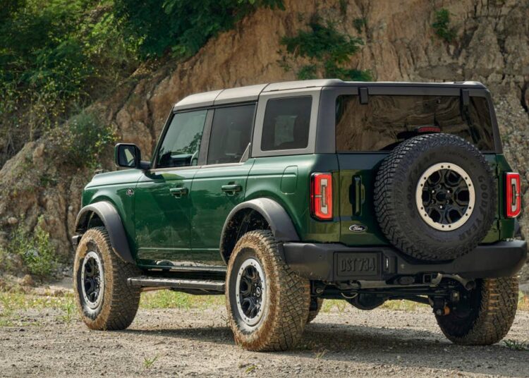 Ford Bronco Recall Warns Hardtop Roof Pieces Could Detach While Driving