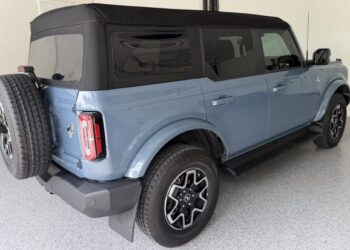 2025 Ford Bronco Outer Banks 4-Door