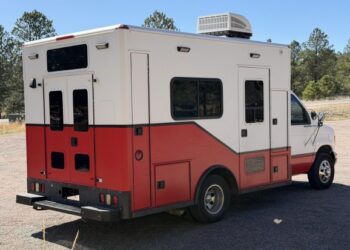 1994 Ford Econoline E-350 7.3 Diesel Camper Conversion at No Reserve