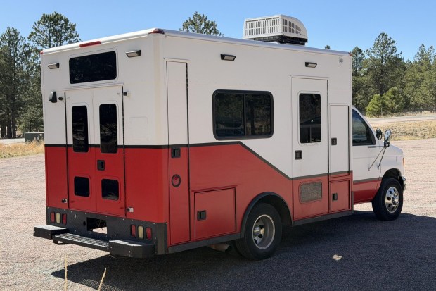 1994 Ford Econoline E-350 7.3 Diesel Camper Conversion at No Reserve