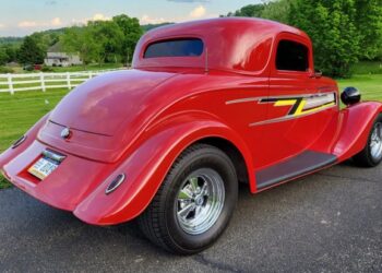 Eliminator-Style, 350-Powered ’34 Ford 3-Window Coupe